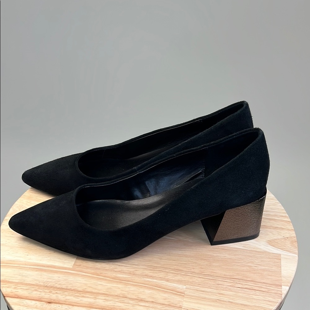 Bleeker and Bond Yasmine Chic Dressy Feminine Black Bronze Block Heels Size 7.5